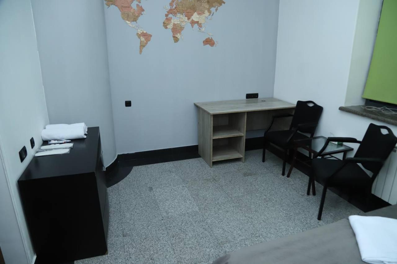 Joy Hotel Apartament Ереван Экстерьер фото
